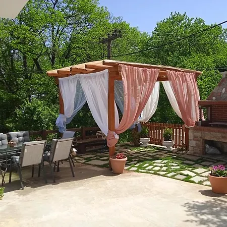 Diana Country House Pelion ツァガラダ