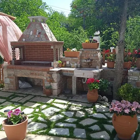 Diana Country House Pelion 別荘 ツァガラダ