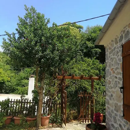 Diana Country House Pelion 別荘 ツァガラダ